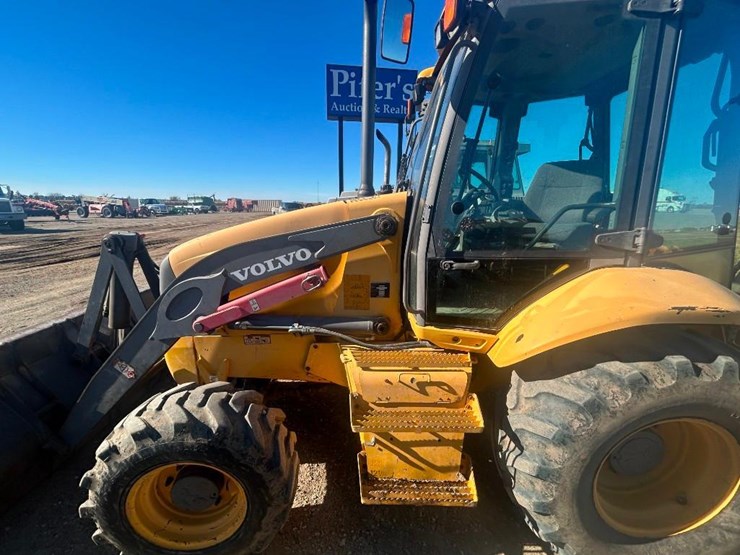 2004-volvo-bl70-image-3