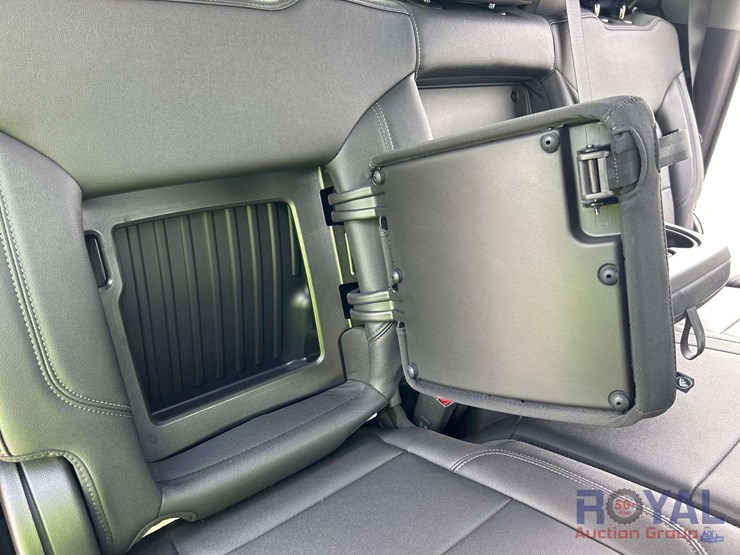 2023-chevrolet-1500-image-27