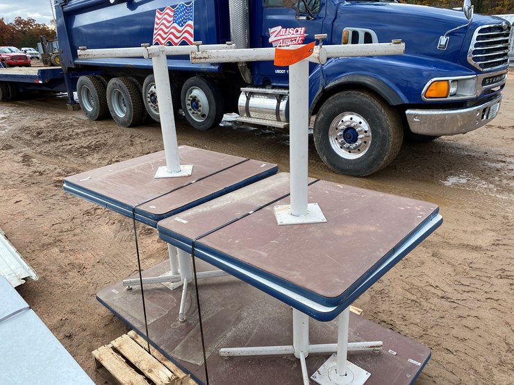 #3391-•-(5)-tables-image-1