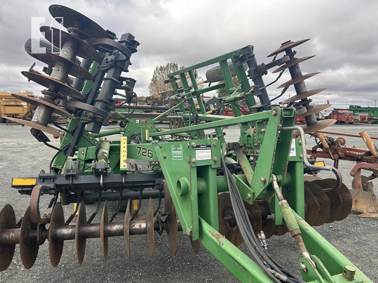 john-deere-726-image-8