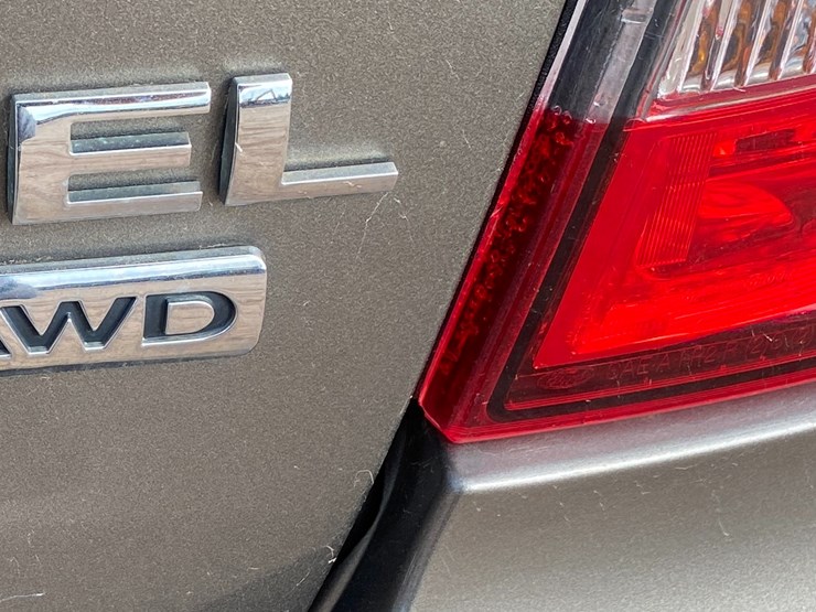 2013-ford-edge-image-68