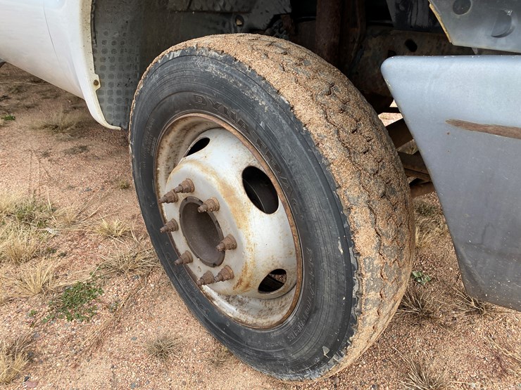 2000-ford-f450-xl-image-11