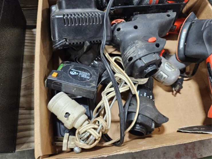 #2458-•-tool-box,-box-battery-power-tools-image-8