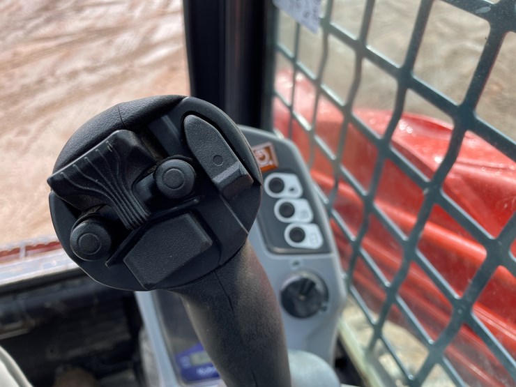 2022-kubota-svl97-2-image-30