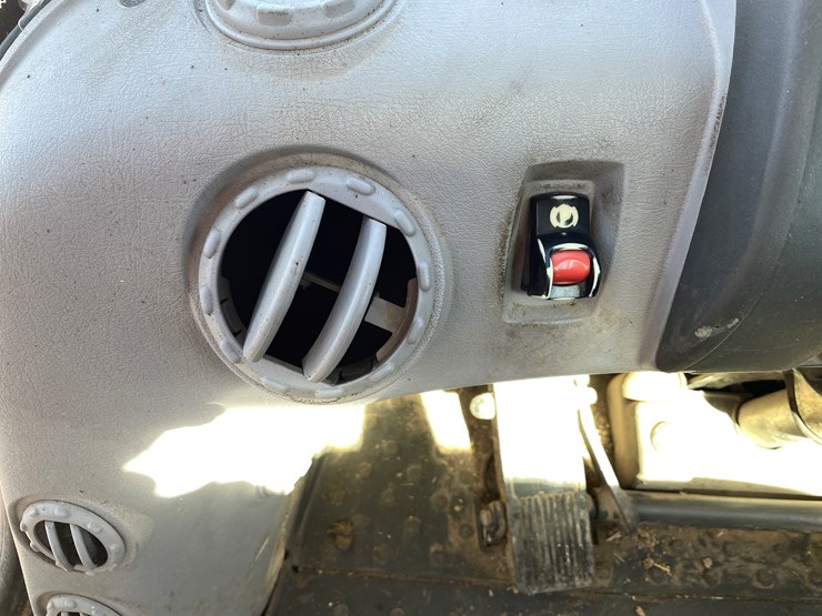 2015-volvo-l70h-image-49