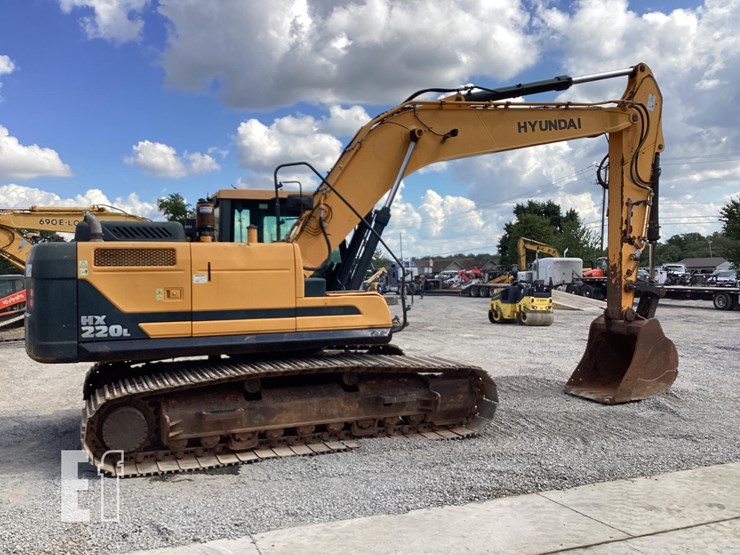 2021-hyundai-hx220l-image-6