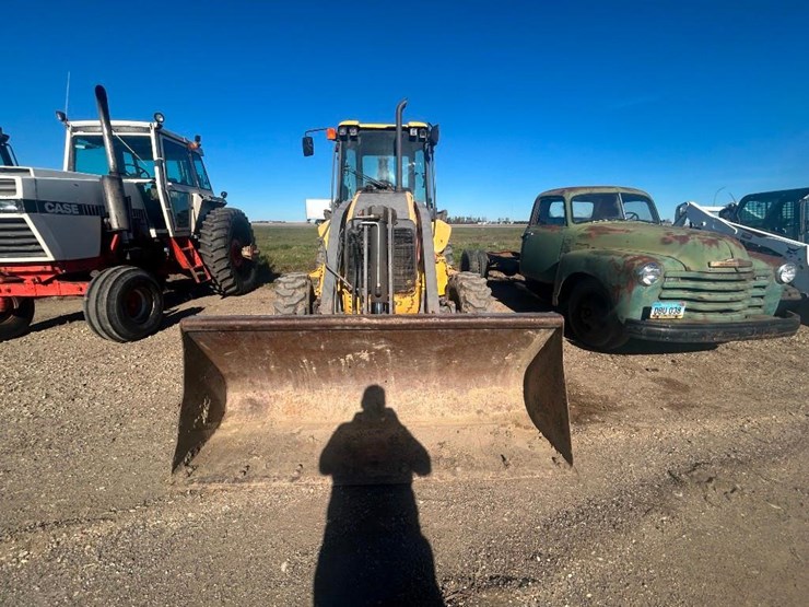 2004-volvo-bl70-image-10