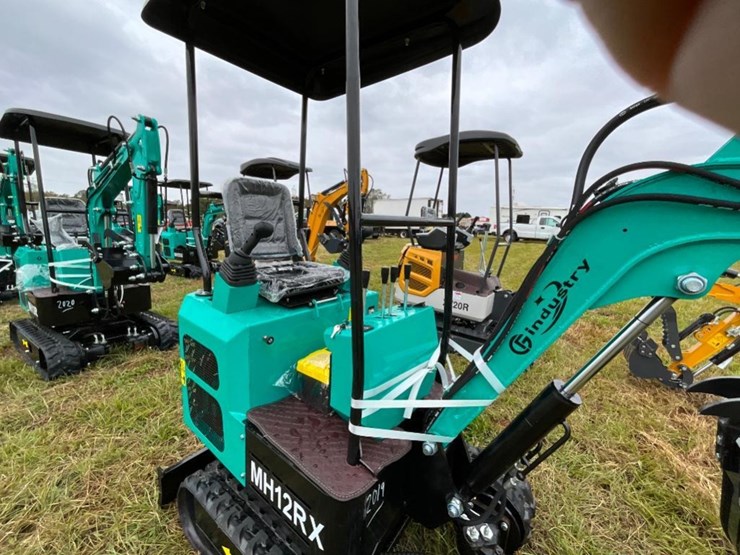 unused-cfg-mh12rx-mini-excavator-image-4