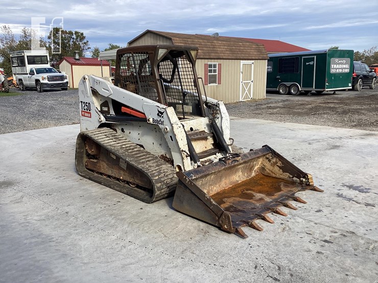 2007-bobcat-t250-image-6