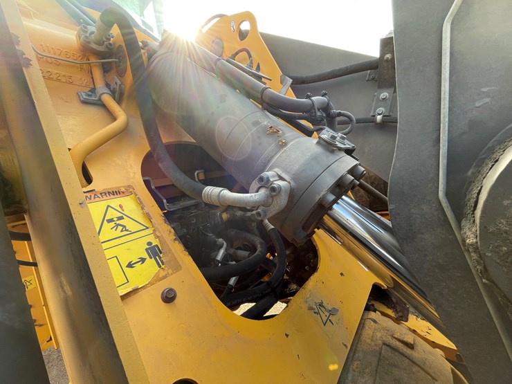 2015-volvo-l70h-image-131