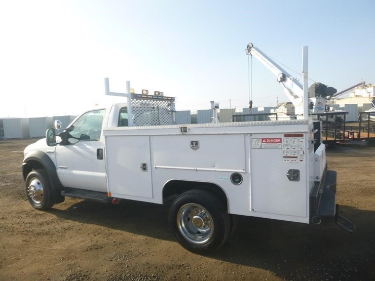 2006-ford-f450-image-13