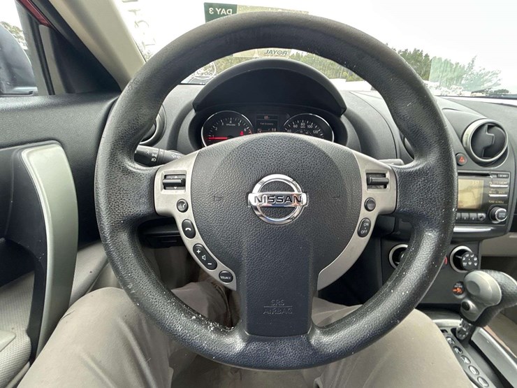 2014-nissan-rogue-image-13