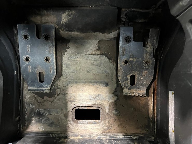 2020-bobcat-t76-image-31