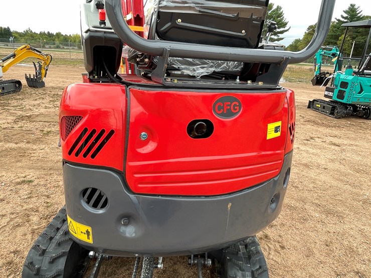 #1792-•-agt-qk20r-mini-excavator-image-21