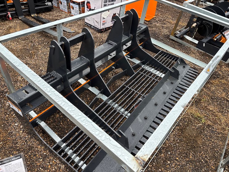 #71-•-skid-steer-78”-leveler-image-2