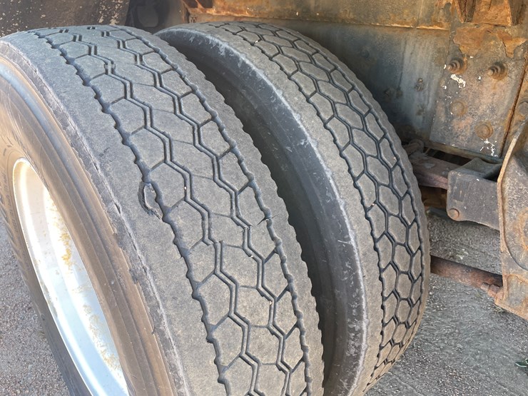 2012-international-durastar-4400-image-30