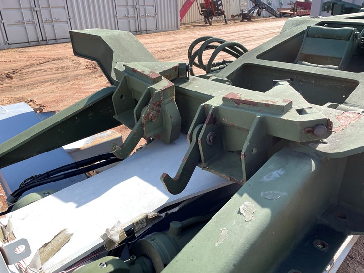 #3353-•-(2)-hook-lift-bed-frames-image-10