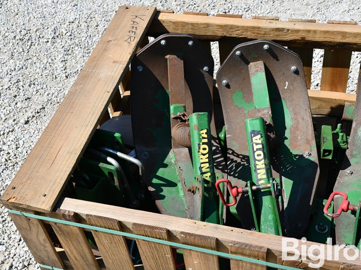 lankota-stalk-stompers-image-9