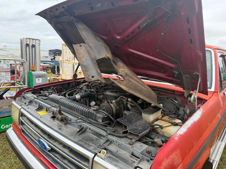 1990-ford-f35o-pickup-truck-(at,-ext-cab,-diesel,-image-4