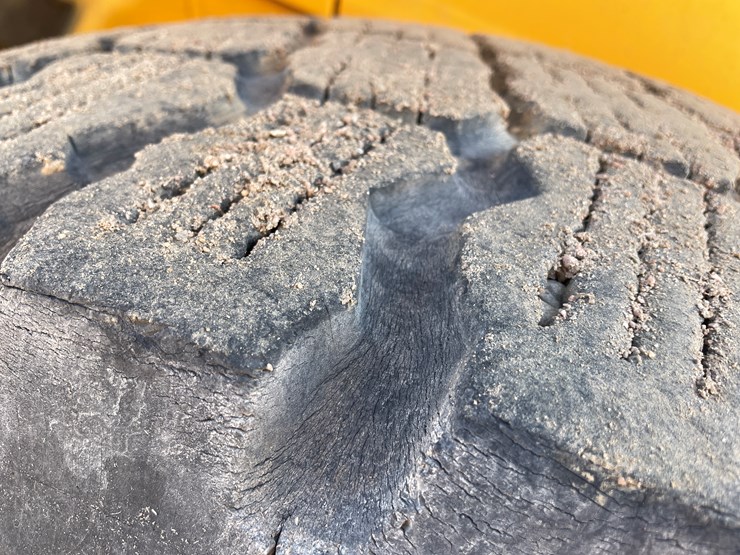 2015-volvo-l70h-image-21