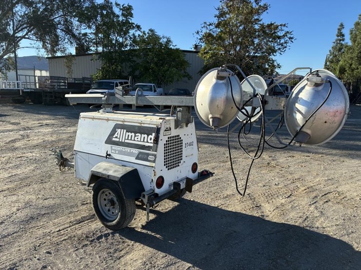 2008-allmand-night-light-pro-nl8-towable-light-tow-image-4