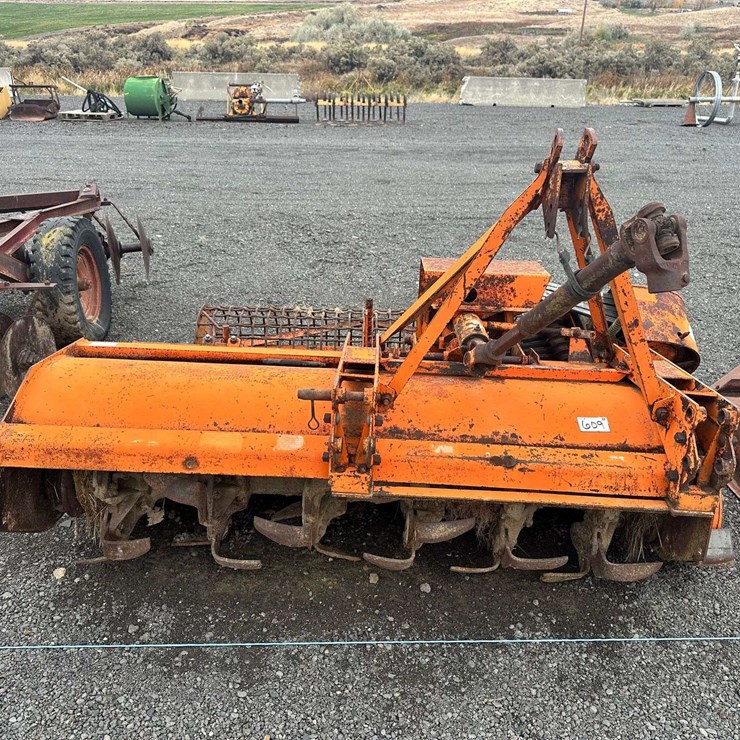 1978 Northwest RB-72-0-B Rototiller