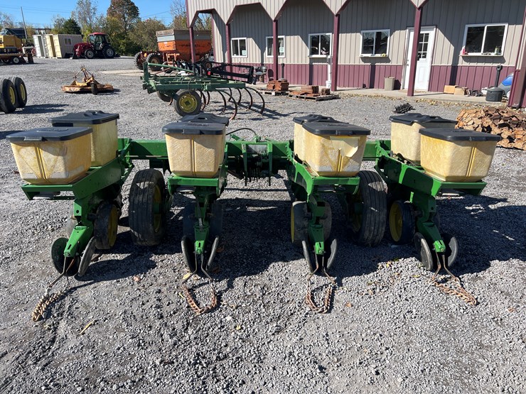 john-deere-7000-image-6