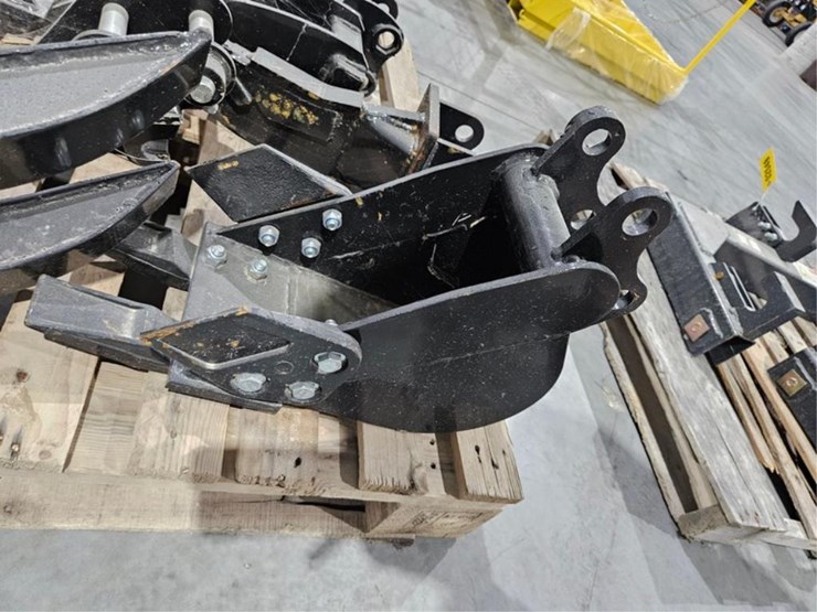 #2547-•-2025-agt-12ex-ata-mini-excavator-attachment-set-image-11