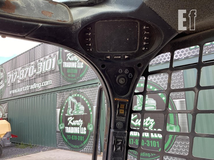 2022-bobcat-t770-image-17