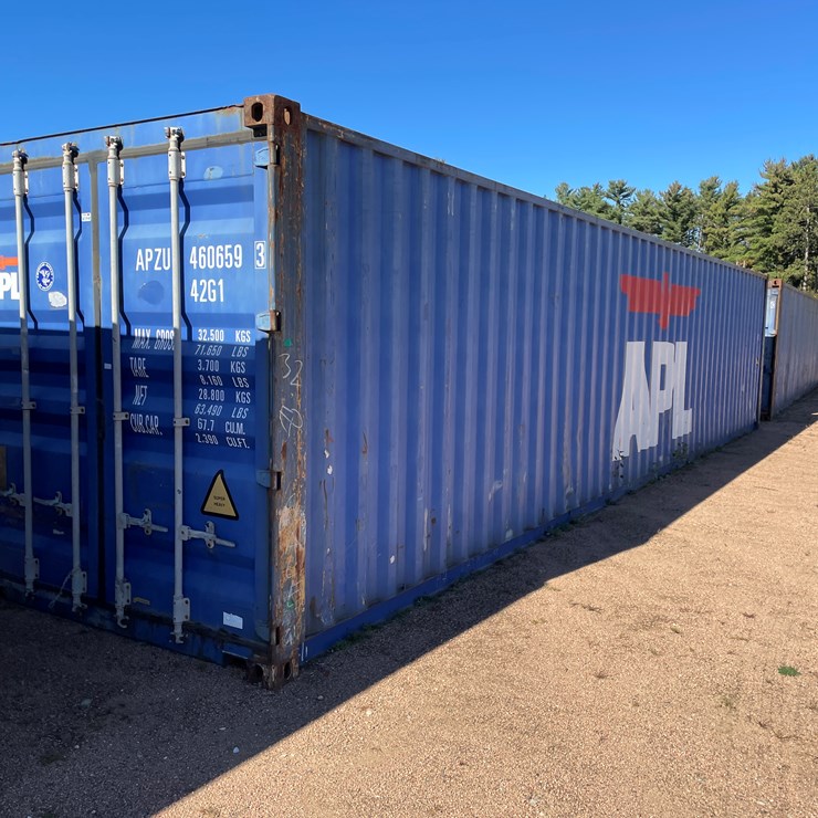 #3188 • 40' Standard Height Shipping Container