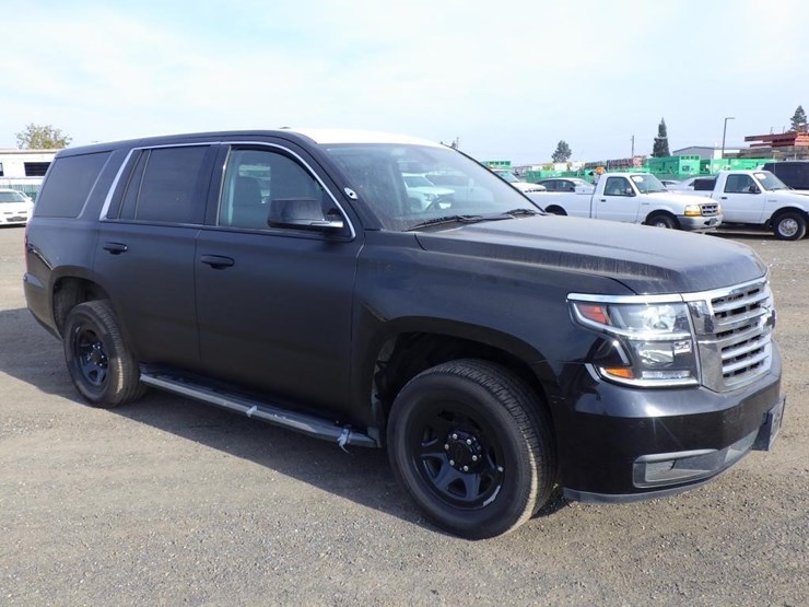 2020-chevrolet-tahoe-image-2