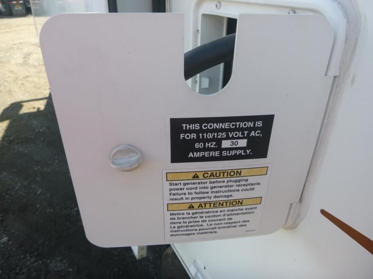 2014-ford-e450-image-10