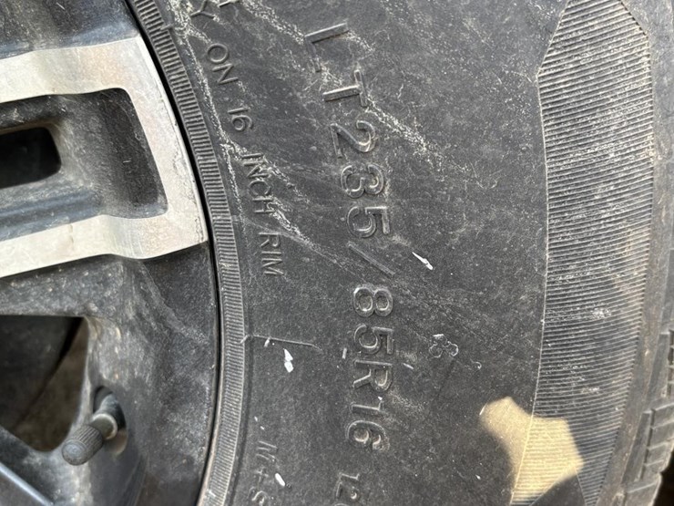 2004-unknown-trailer-image-83