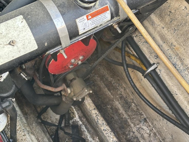 2004-unknown-trailer-image-52