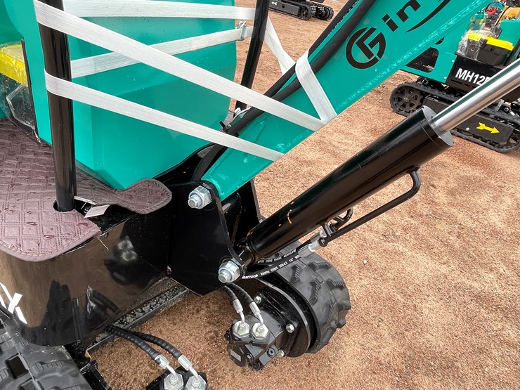 #1697-•-agt-mh12rx-mini-excavator-image-29