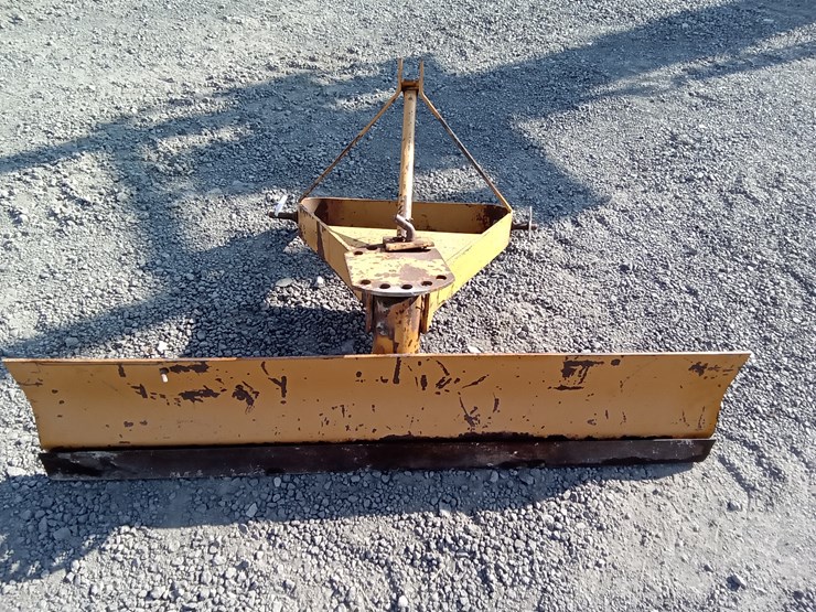 #884-•-yellow-3pt-grader-blade-image-2
