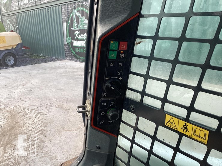 2021-bobcat-t66-image-17