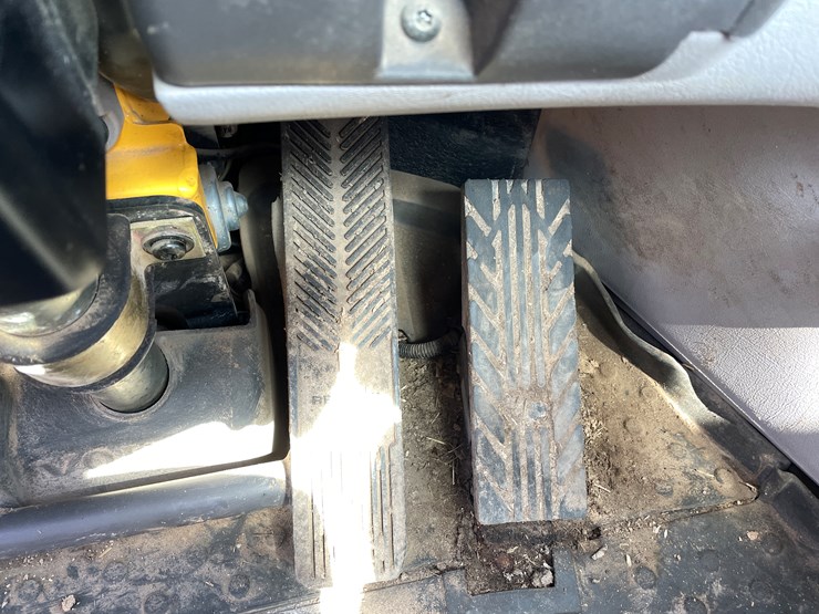 2015-volvo-l70h-image-48