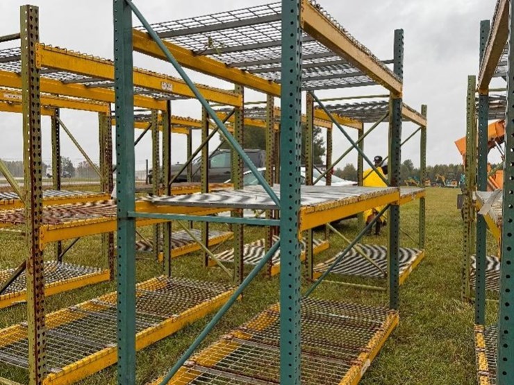 pallet-shelving-(42"x102"x9')-image-2