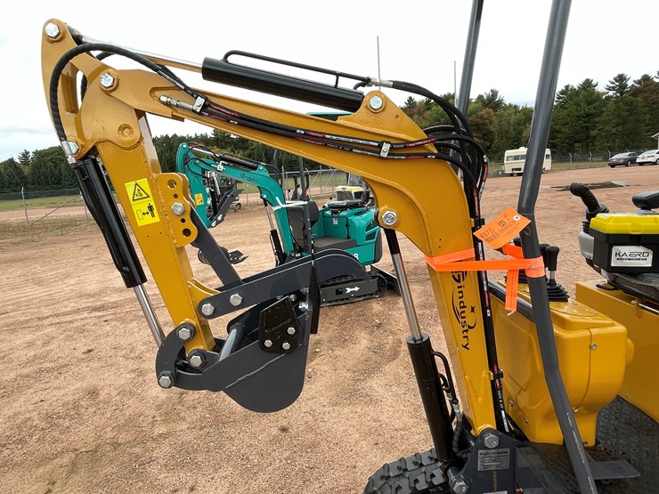 #1698-•-agt-mx12rx-mini-excavator-image-11