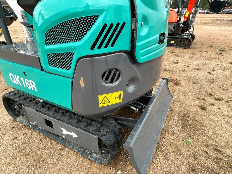 #1790-•-agt-qk16r-mini-excavator-image-25