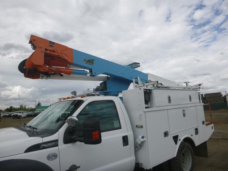 2015-ford-f550-image-12