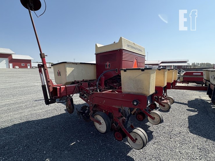 international-800-image-14