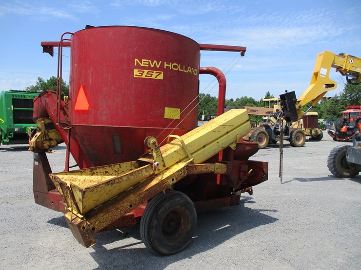 new-holland-357-image-9