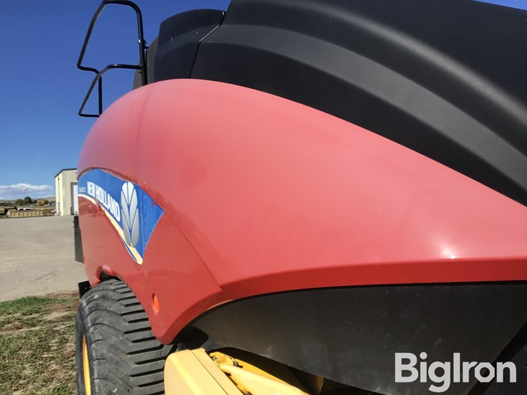 2014-new-holland-340-image-15