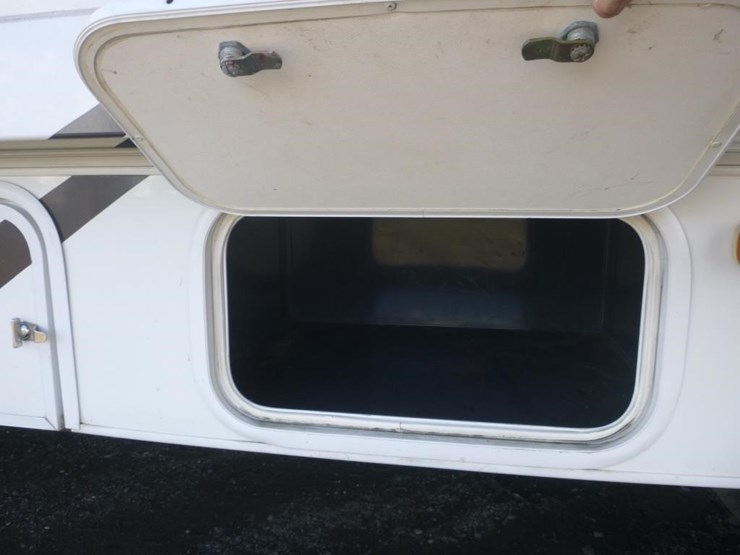 2014-ford-e450-image-9