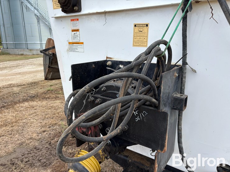 2012-cattlelac-460-image-17