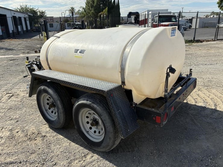 2020-wylie-&-son-exp-500-towable-water-buffalo-image-4