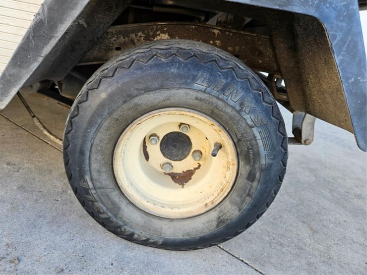 #2481-•-club-car-turf-truck-golf-cart-image-27