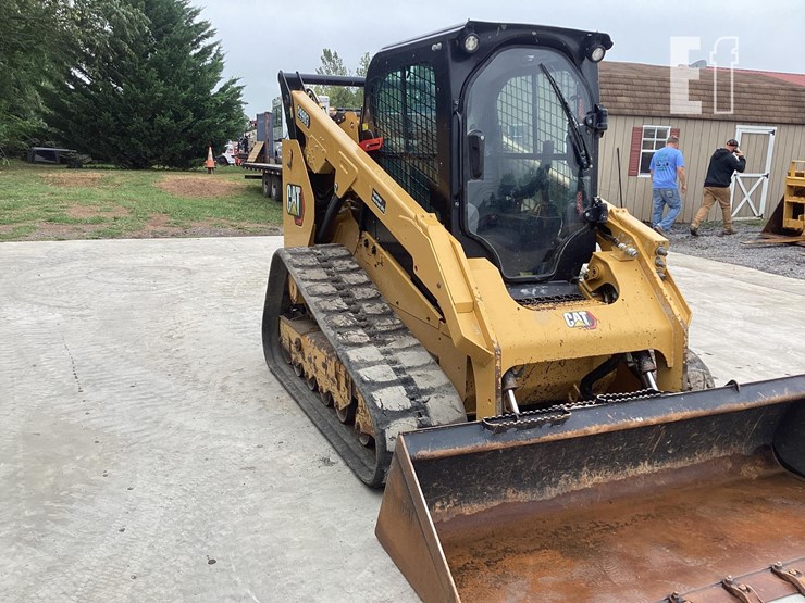 2021-caterpillar-299d3-image-6